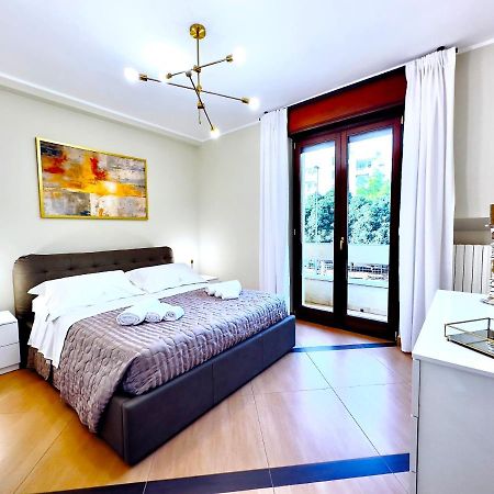 Salento Sweet Home - Obelisco Luxury Apartment Lecce Bagian luar foto