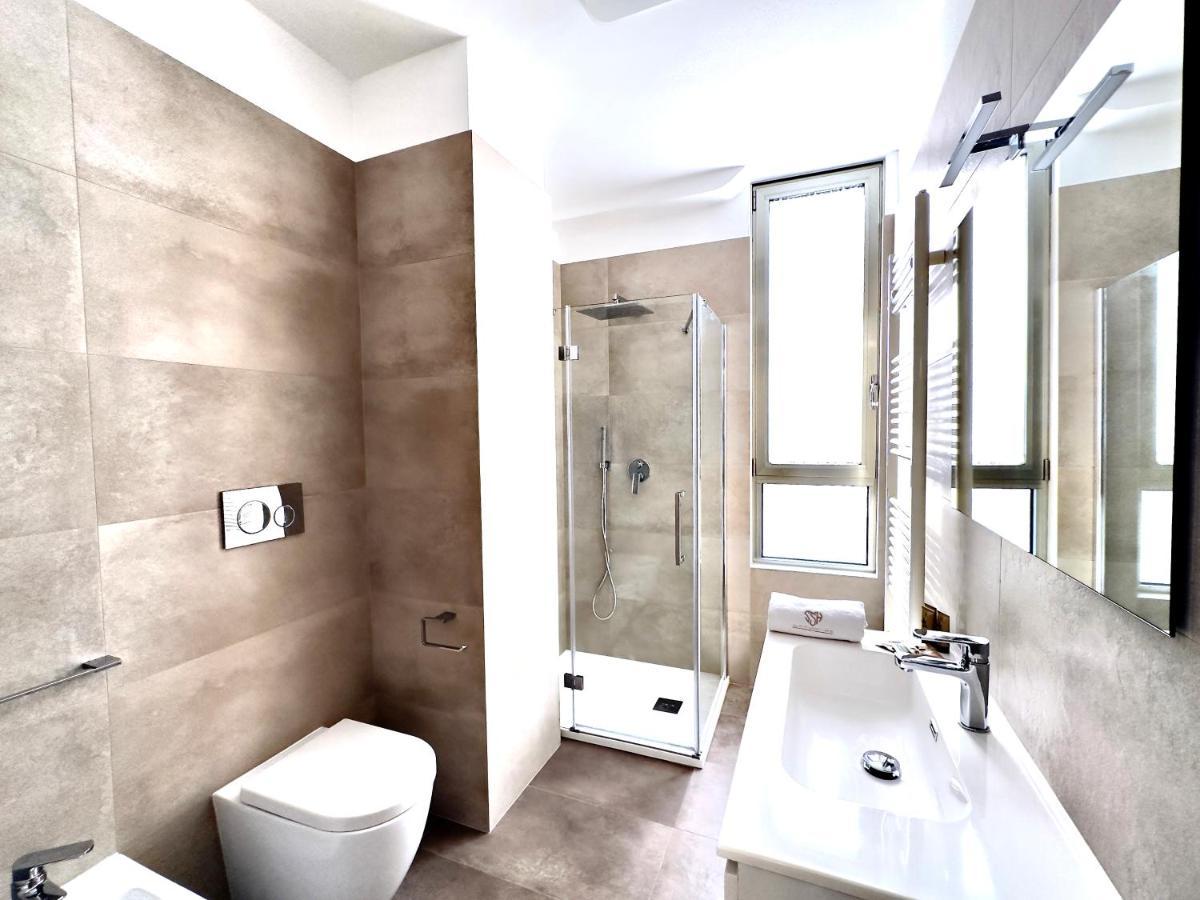 Salento Sweet Home - Obelisco Luxury Apartment Lecce Bagian luar foto